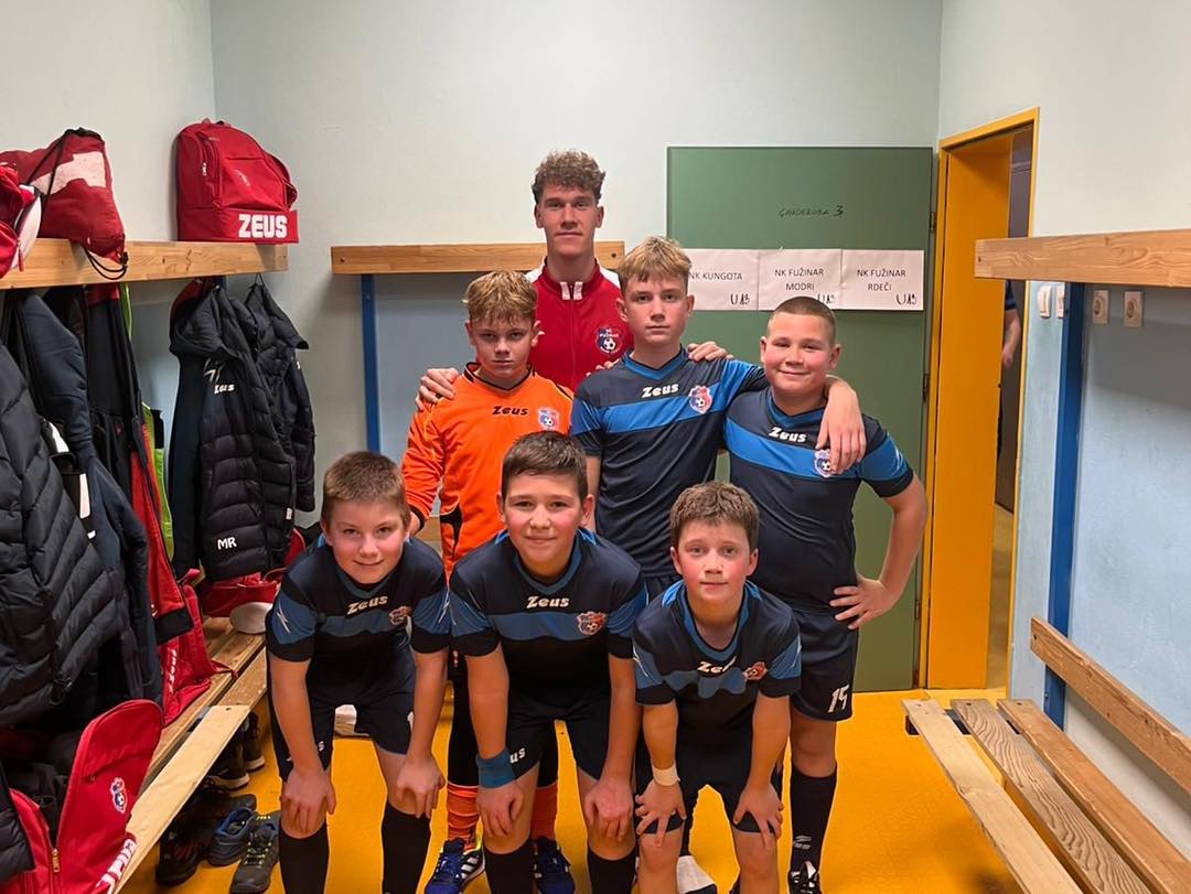 Selekcija U13 v slačilnici pred tekmo